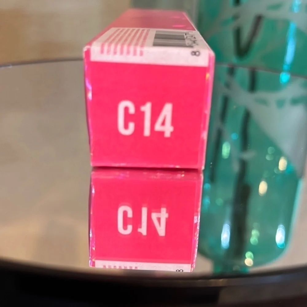 Magic Star C14, Jeffree Star Magic Star Concealer C14 NEW IN BOX.